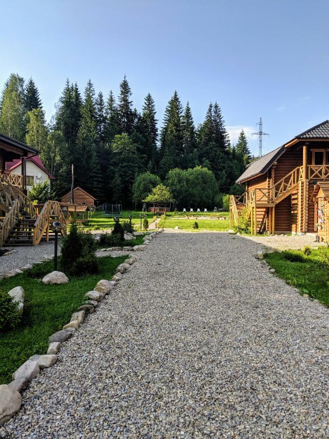 Asher Tatariw Exterior foto